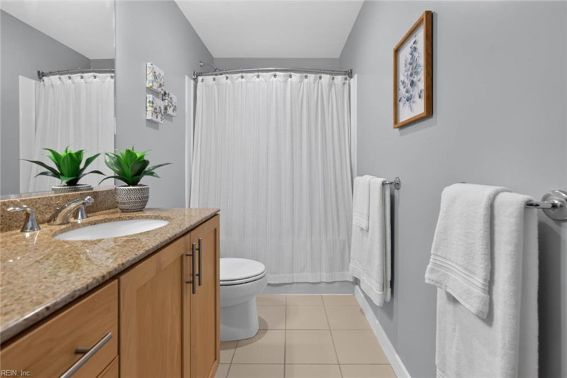 Photo 14 of 42 residential for sale in Virginia Beach virginia