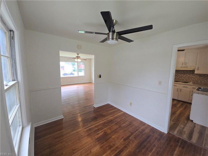 Photo 11 of 45 residential for sale in Hampton virginia