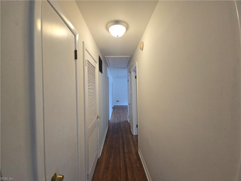 Photo 19 of 45 residential for sale in Hampton virginia