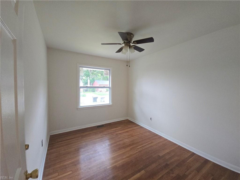 Photo 33 of 45 residential for sale in Hampton virginia