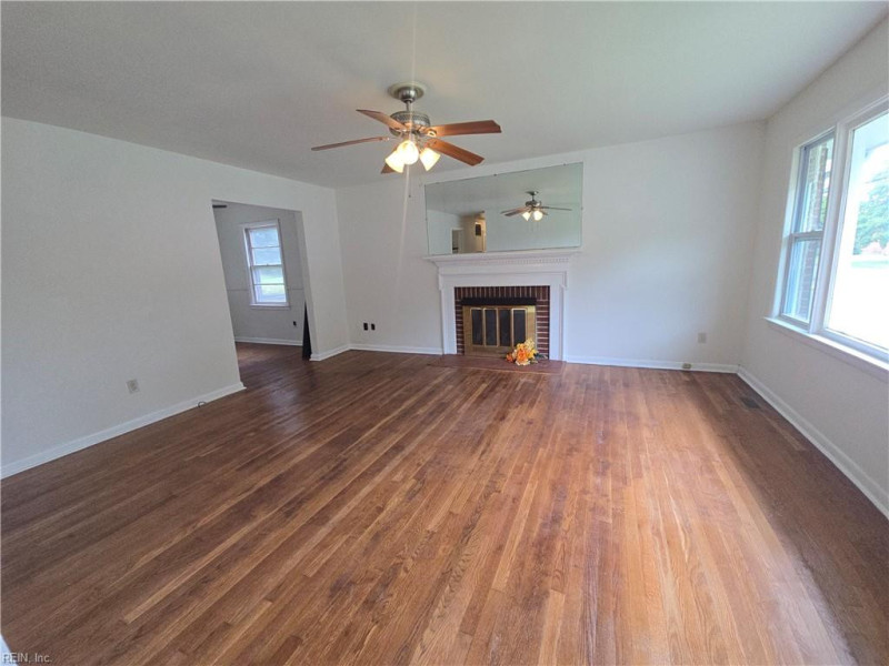 Photo 8 of 45 residential for sale in Hampton virginia