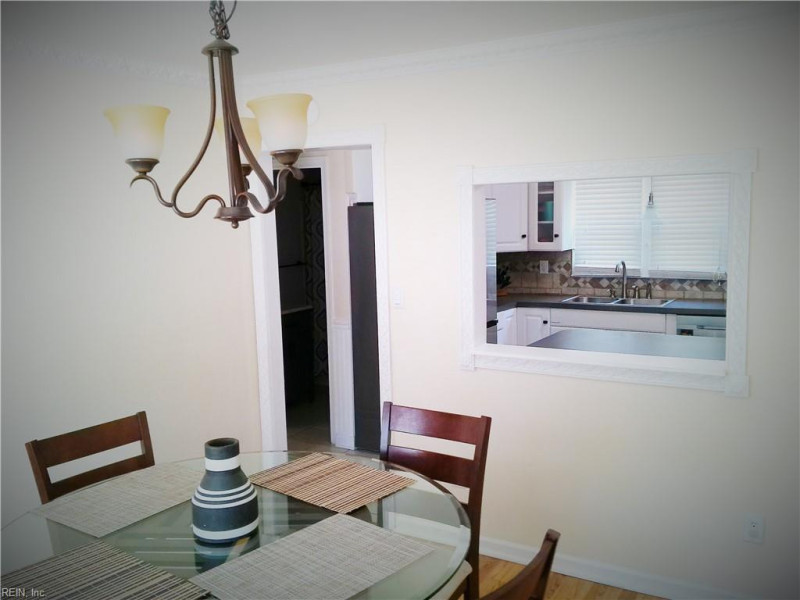 Photo 10 of 26 residential for sale in Newport News virginia