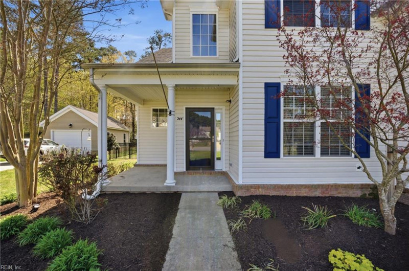Photo 2 of 42 residential for sale in Isle of Wight County virginia