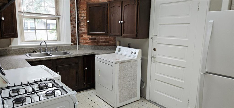 Photo 28 of 44 residential for sale in Norfolk virginia