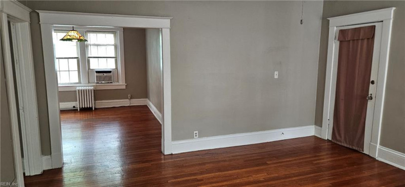 Photo 3 of 44 residential for sale in Norfolk virginia