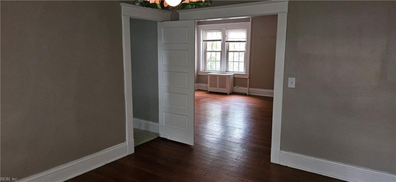 Photo 32 of 44 residential for sale in Norfolk virginia