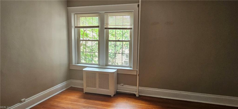 Photo 37 of 44 residential for sale in Norfolk virginia