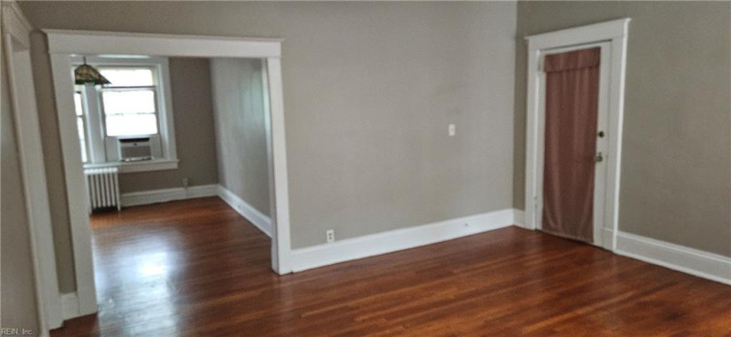 Photo 6 of 44 residential for sale in Norfolk virginia