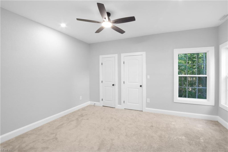 Photo 19 of 35 residential for sale in Chesapeake virginia