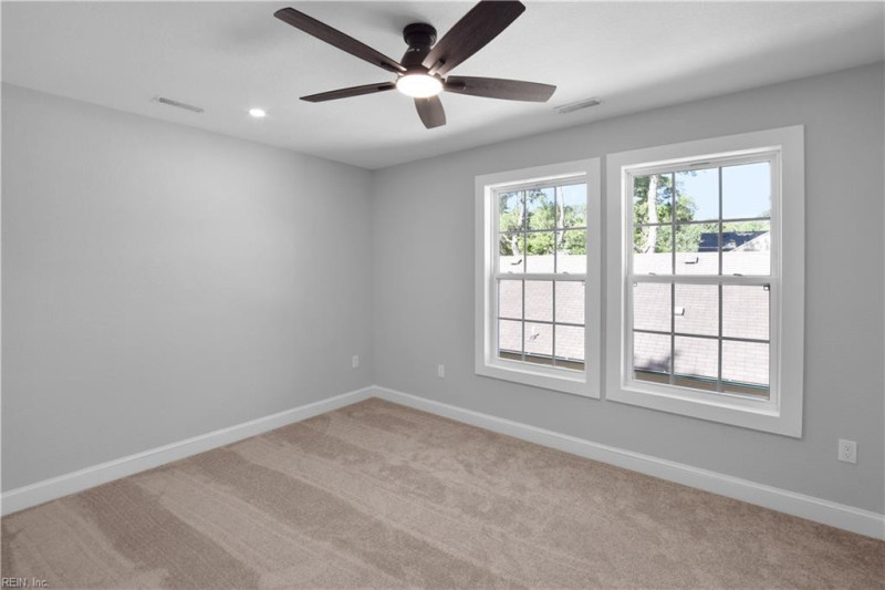 Photo 31 of 35 residential for sale in Chesapeake virginia