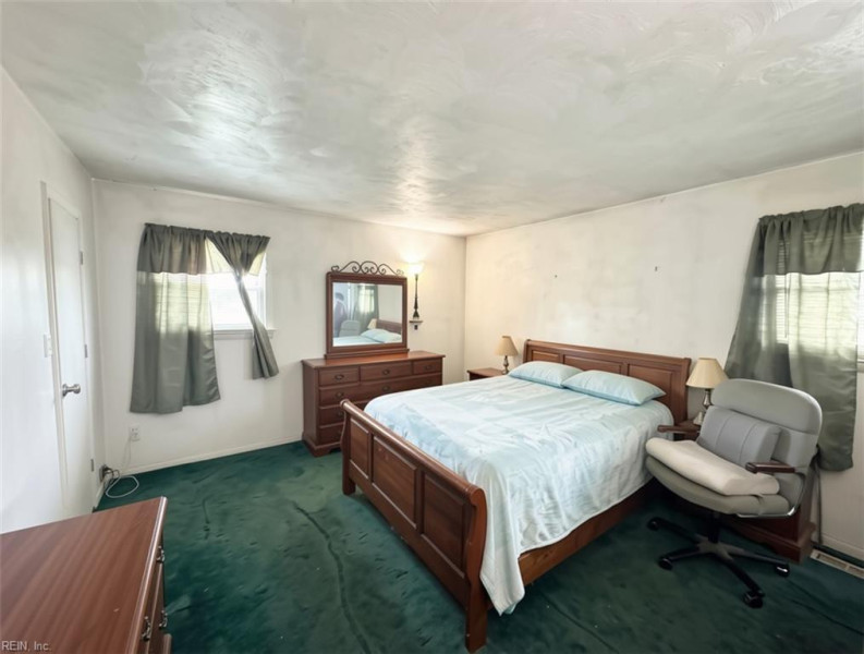Photo 12 of 16 residential for sale in Chesapeake virginia