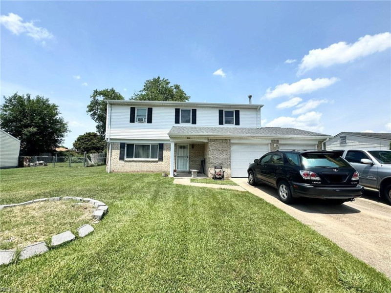 Photo 2 of 16 residential for sale in Chesapeake virginia