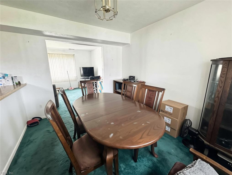 Photo 5 of 16 residential for sale in Chesapeake virginia