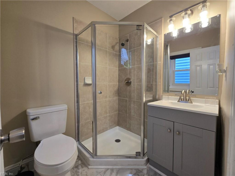 Photo 12 of 22 residential for sale in Portsmouth virginia