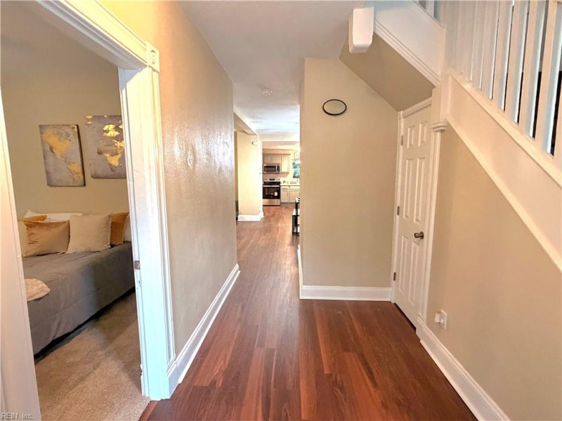 Photo 17 of 22 residential for sale in Portsmouth virginia