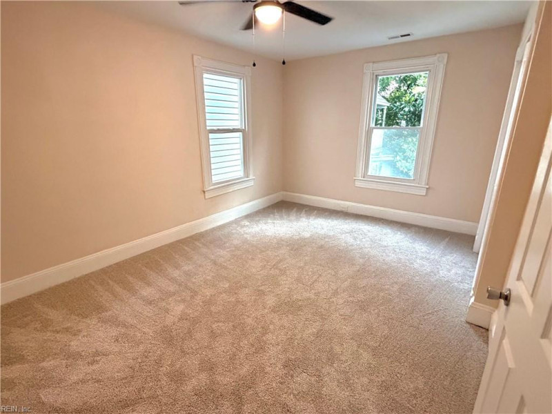 Photo 19 of 22 residential for sale in Portsmouth virginia
