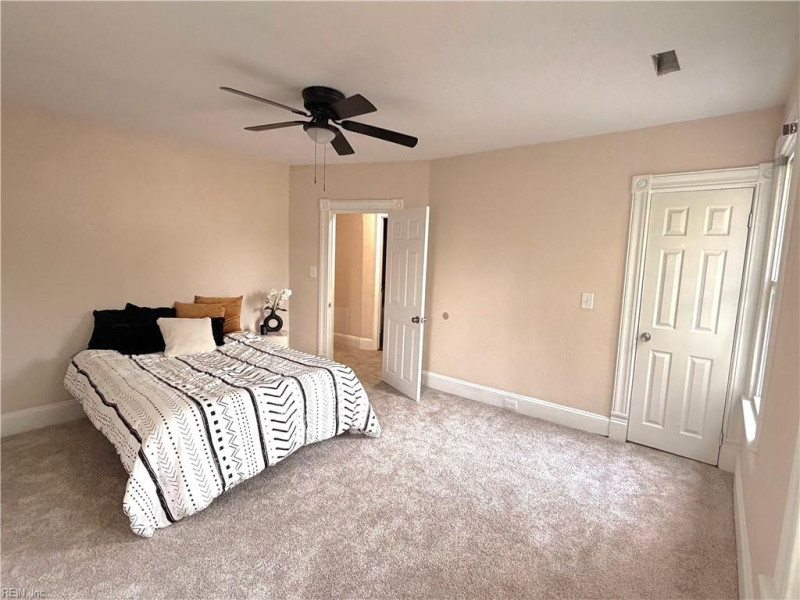 Photo 20 of 22 residential for sale in Portsmouth virginia