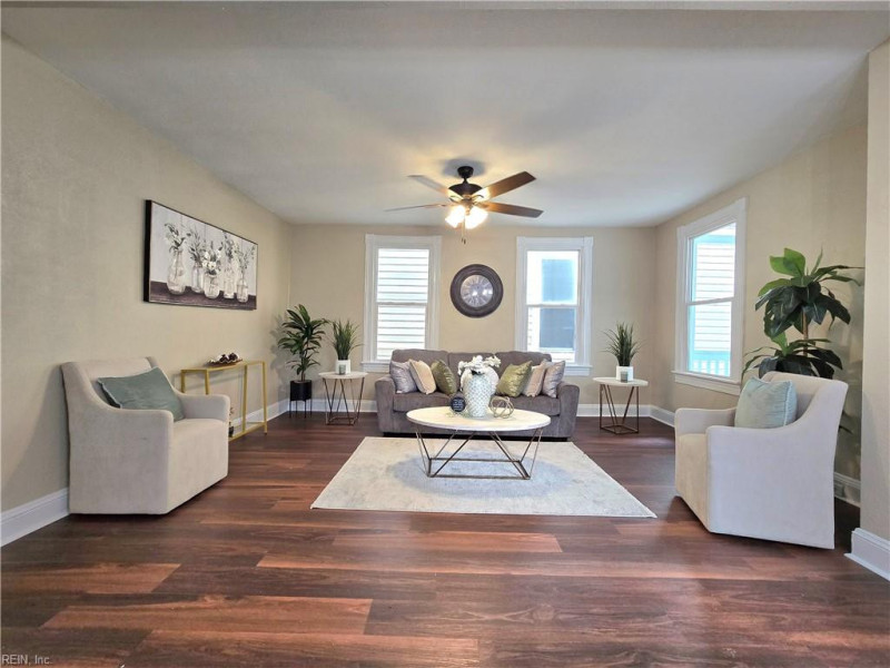 Photo 5 of 22 residential for sale in Portsmouth virginia