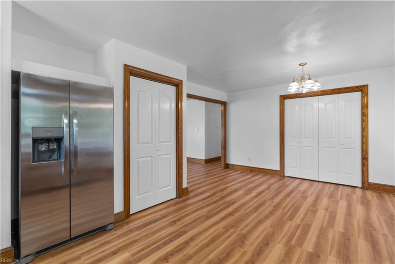 Photo 12 of 43 residential for sale in Suffolk virginia