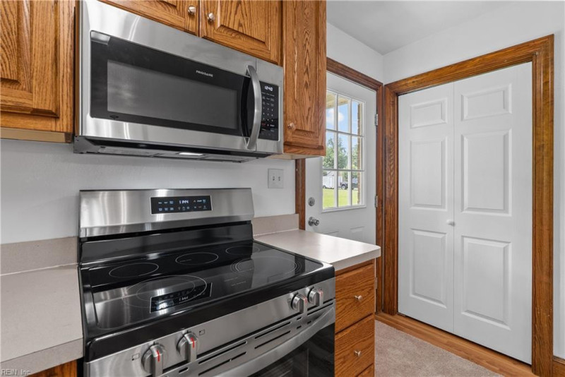 Photo 14 of 43 residential for sale in Suffolk virginia