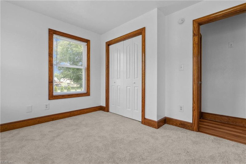 Photo 17 of 43 residential for sale in Suffolk virginia