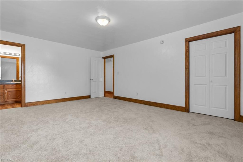 Photo 19 of 43 residential for sale in Suffolk virginia