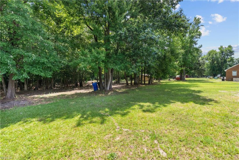 Photo 33 of 43 residential for sale in Suffolk virginia