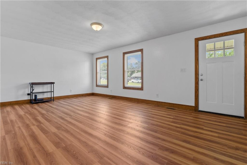 Photo 5 of 43 residential for sale in Suffolk virginia