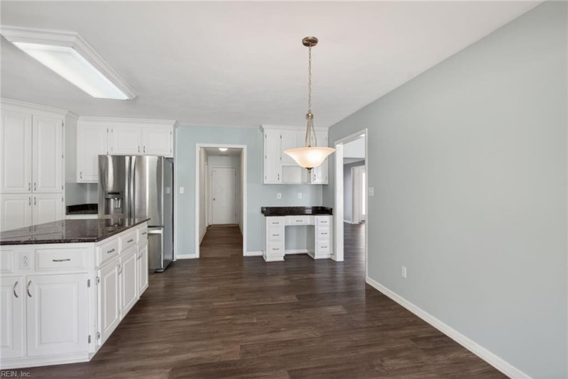 Photo 10 of 32 residential for sale in Virginia Beach virginia