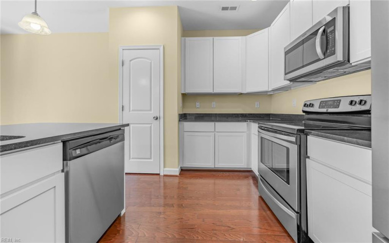 Photo 6 of 25 residential for sale in Virginia Beach virginia