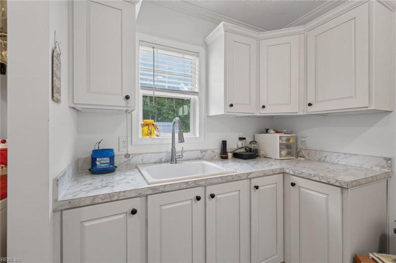 Photo 13 of 30 residential for sale in Perquimans County virginia