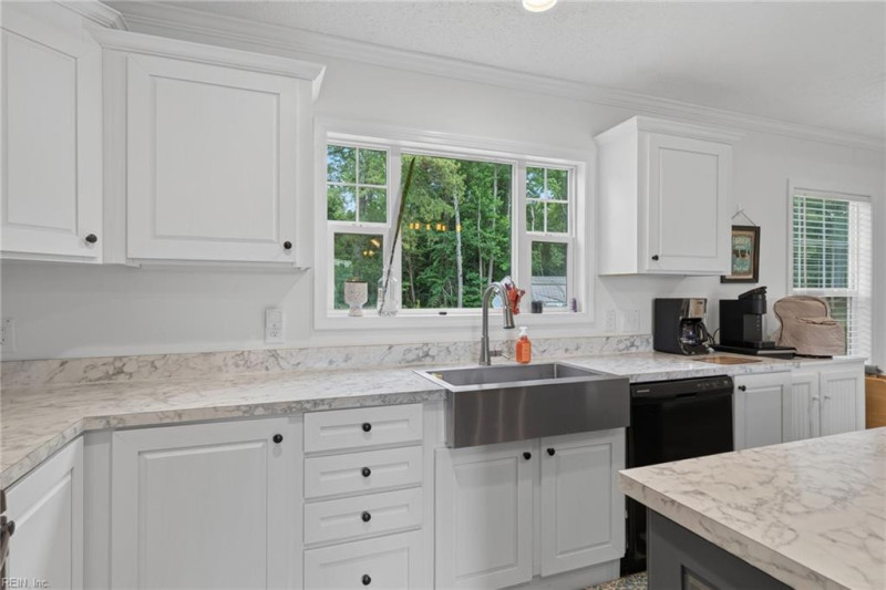 Photo 9 of 30 residential for sale in Perquimans County virginia