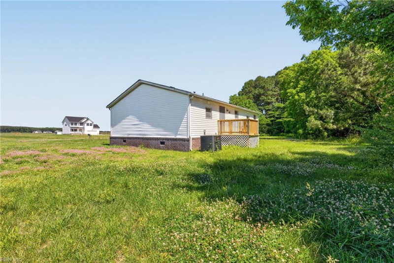 Photo 17 of 19 residential for sale in Camden County virginia