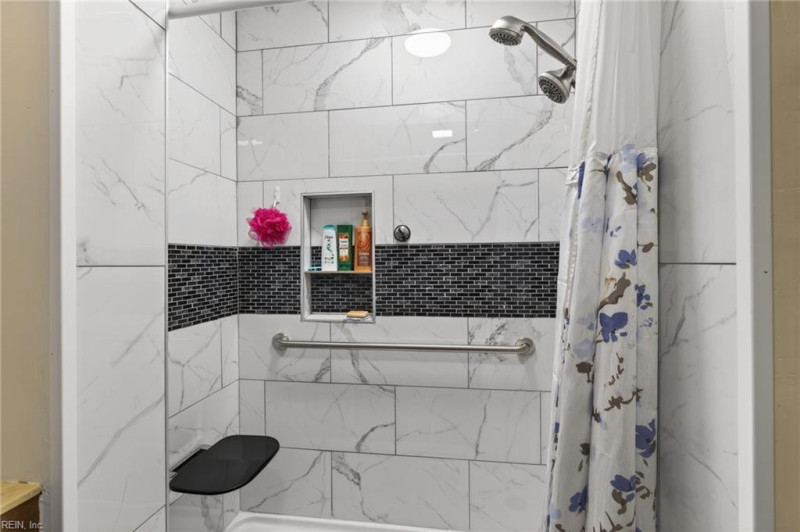 Photo 18 of 27 residential for sale in Camden County virginia