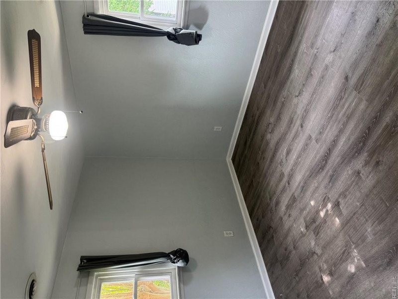 Photo 12 of 31 residential for sale in Hampton virginia