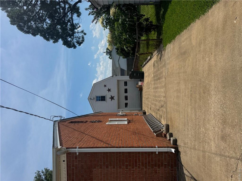 Photo 21 of 31 residential for sale in Hampton virginia