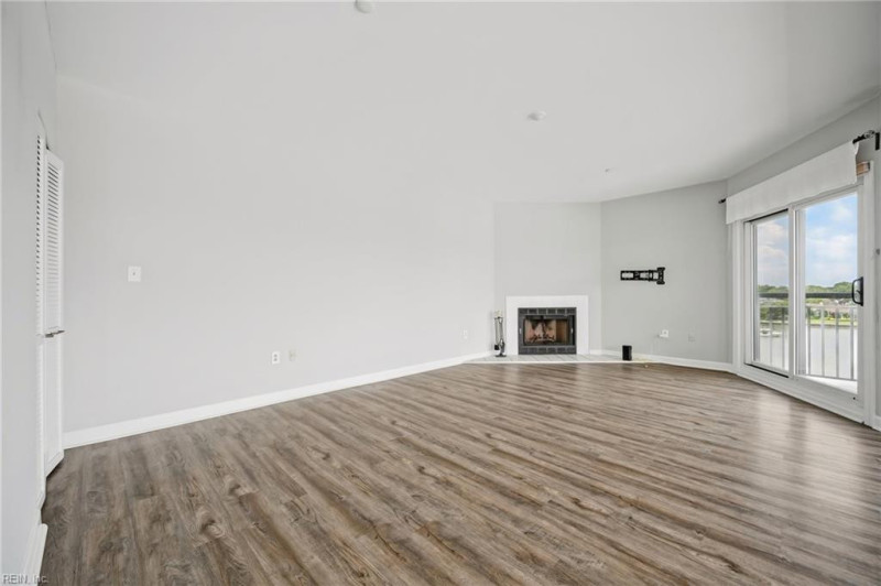 Photo 10 of 46 residential for sale in Virginia Beach virginia