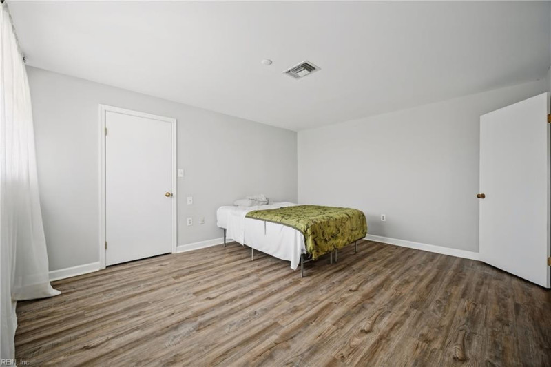 Photo 19 of 46 residential for sale in Virginia Beach virginia