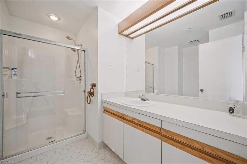 Photo 29 of 46 residential for sale in Virginia Beach virginia