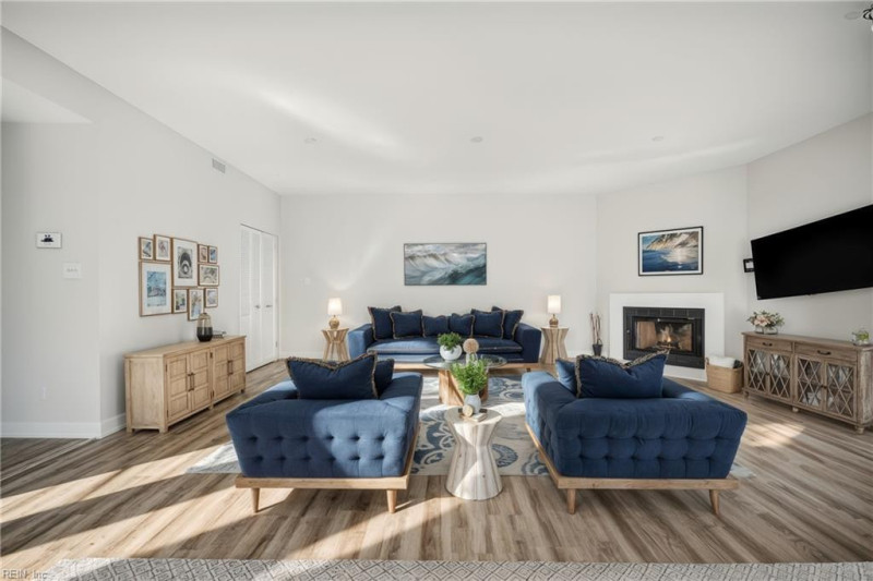 Photo 6 of 46 residential for sale in Virginia Beach virginia
