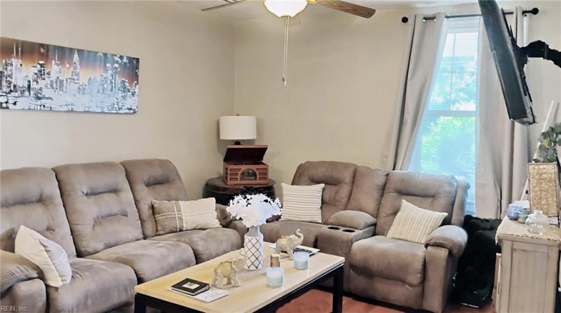 Photo 10 of 31 residential for sale in Norfolk virginia