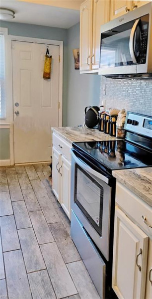 Photo 15 of 31 residential for sale in Norfolk virginia