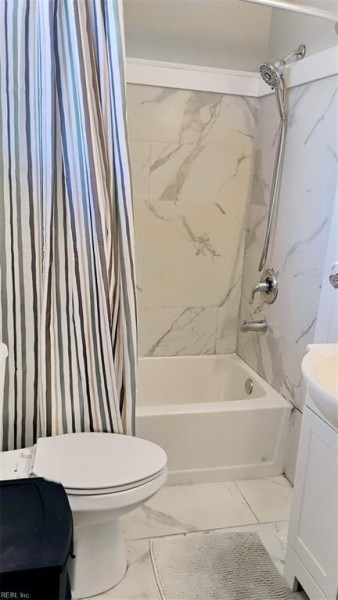 Photo 18 of 31 residential for sale in Norfolk virginia