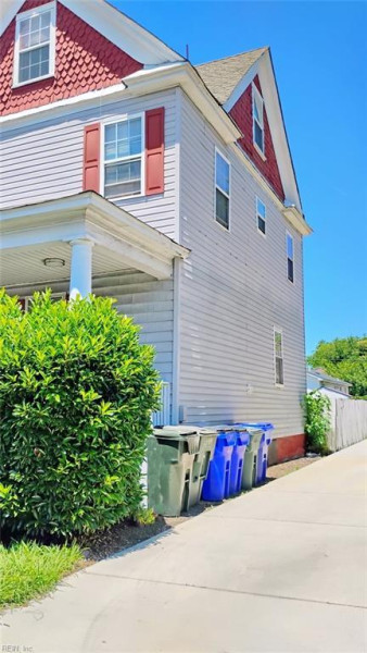Photo 2 of 31 residential for sale in Norfolk virginia