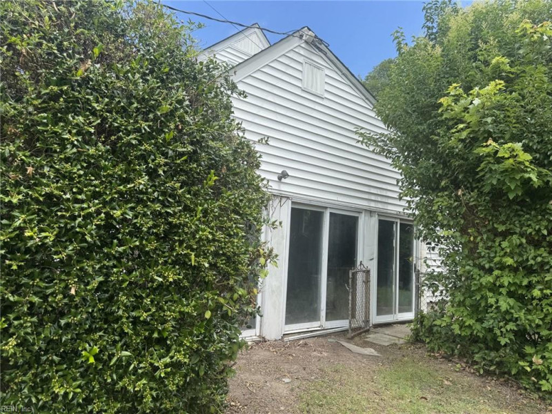 Photo 2 of 3 residential for sale in Virginia Beach virginia
