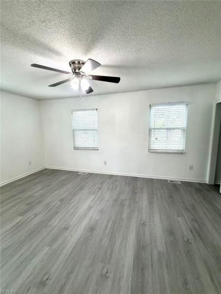 Photo 14 of 25 residential for sale in Virginia Beach virginia