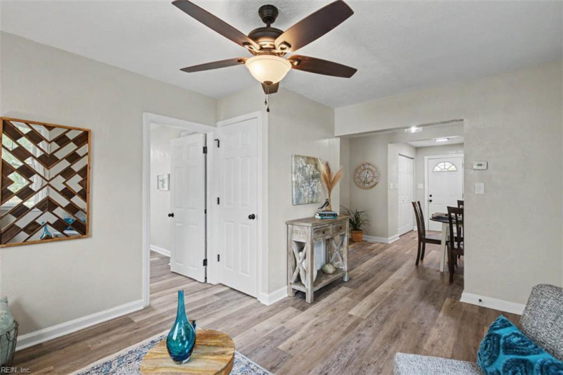 Photo 13 of 39 residential for sale in Portsmouth virginia