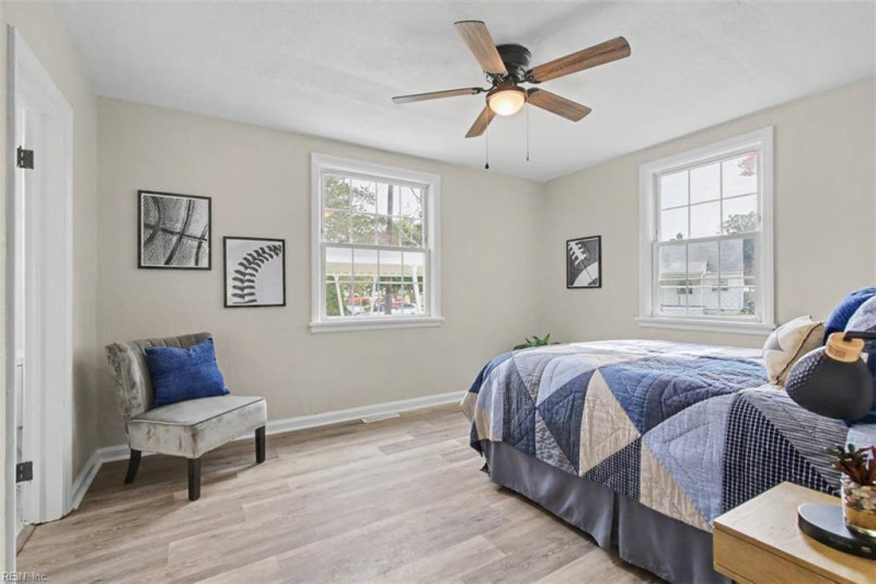 Photo 23 of 39 residential for sale in Portsmouth virginia