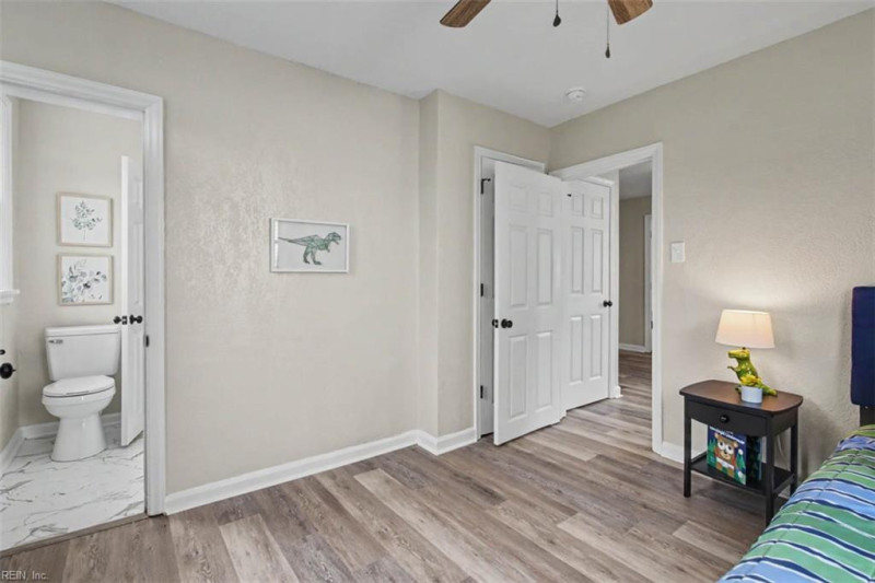 Photo 27 of 39 residential for sale in Portsmouth virginia