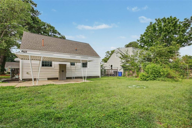 Photo 38 of 39 residential for sale in Portsmouth virginia